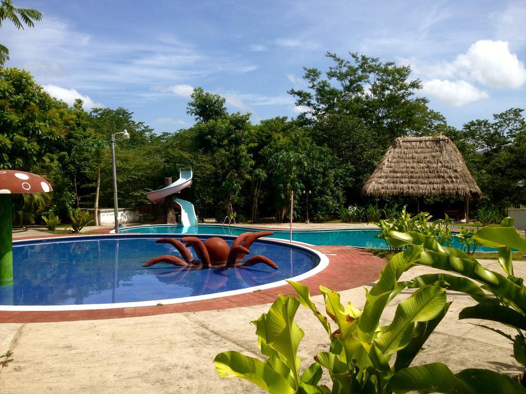 Hotel Villas Magen El Remate Esterno foto