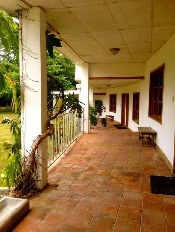 Hotel Villas Magen El Remate Esterno foto